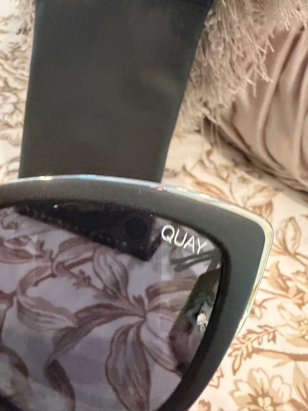 Quay Australia Black Cat-Eye Sunglasses with Dark Lenses